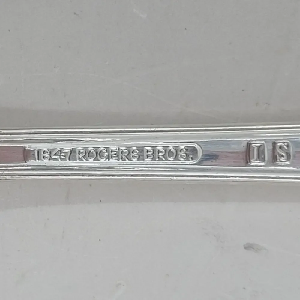 Rogers Brothers Silverplate Eternally Yours Coquette 5 Piece Setting‎ 5-8